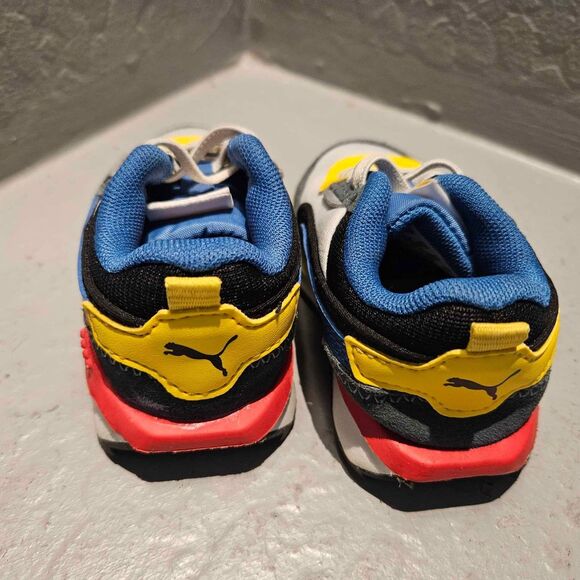 Puma Size 4 Toddler Tennis Shoes - Picture 4 of 5